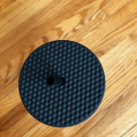 2019 Matte Black Studded cup - Picture 3 of 4